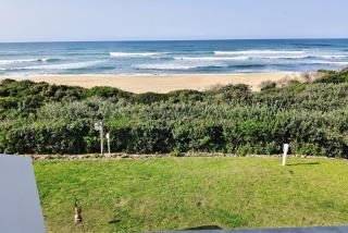 Lily by the Sea - Beach Apartment - 3