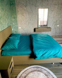 Modern and Cozy 3 Bedroom Apartment - 5