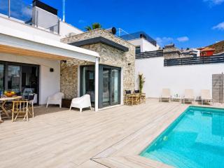 Hillside Luxury Villas by NRAS - 5