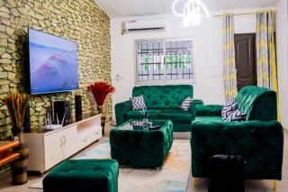 Stunning 4-Bed Villa in cocody engre Abidjan - 2
