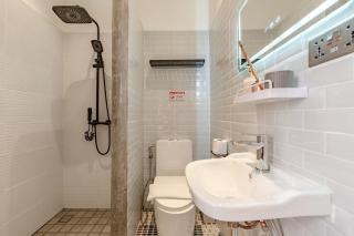 Bangtao Beachfront Jacuzzi Villa - 5
