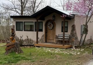 The Cottage on the Waterfall - 9