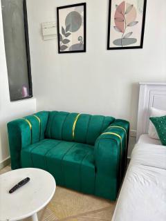 Lume Haven Urban View Modern Cozy Studio StayPlus - 3
