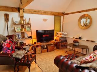 The Forest Malthouse Luxury Barn Retreat - 2