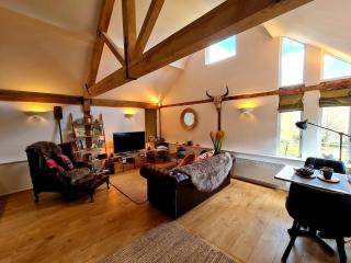 The Forest Malthouse Luxury Barn Retreat - 1