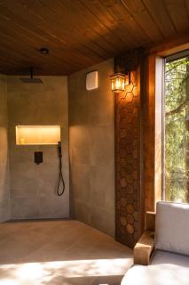 Lootvina Houses - Luxury treehouse with all modern amenities - 3