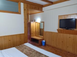 Hotel Gods Valley Inn - Best Mountain View Hotel in Manali - 3