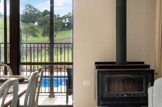 Whispering Vines - Scenic Country Retreat with Pool - 2