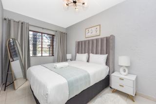 Antibes in West Road South Sandton Apartment - 1
