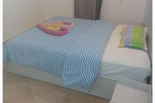 Beachfront 3-Bed Sleeps 6 with Sea View - Hurghada - 5