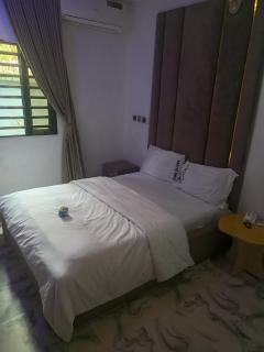 Orange Wood Apartment And Hotel - 3