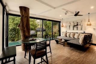 Luxury Treehouse, Stunning View, Great Location! - 3