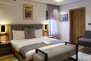 Black Muse Residence - 7