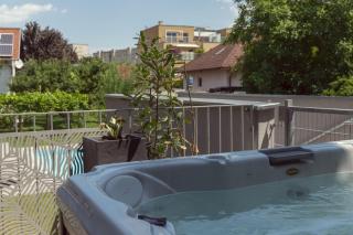 Dream Getaway Apartment with Jacuzzi and Pool - 8