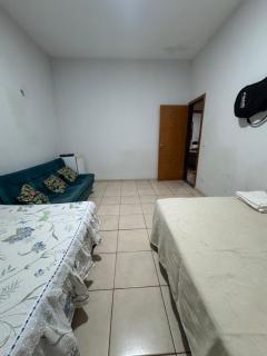 Quarto bem localizado - 1