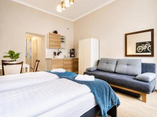 Cozy & Stylish Long-Term 1-BR Studio Retreat - 2