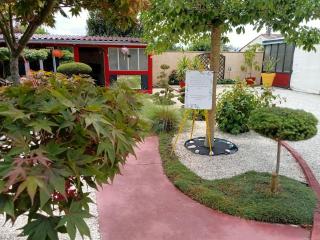 Proche St Emilion , Une pause quelque part recharge pour voiture électrique inclu - 5