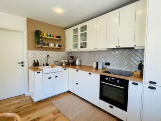Charming Boho chic apt with free parking - 0