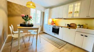 Charming Boho chic apt with free parking - 9