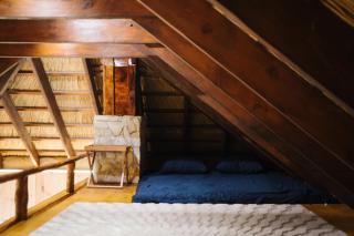 Thatch Guesthouse with Banya & Jacuzzi, Near Beach - 6