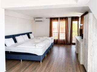 Nastov Apartments - 9