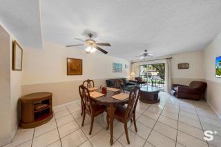 Sunny Isles Beach 2BR - Pool & Balcony Near Beach - 2