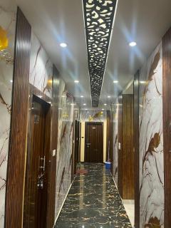 Hotel Royal Palace - 5