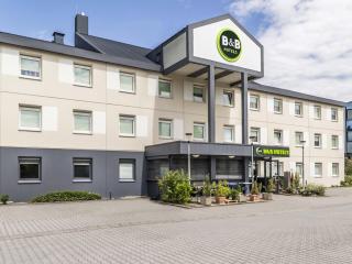 B&B HOTEL Erlangen-Tennenlohe - 1