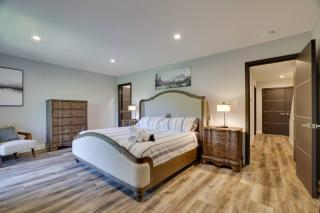 Luxury Poconos Townhouse with Resort Perks! - 6