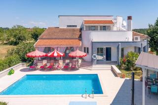 Villa Bella by Villa Plus - 8