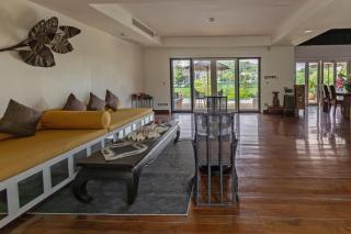 Maan Tawan front beach front Villa 12 - Cidade Phuket - 6