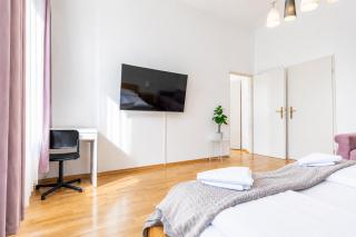 Comfortable Two Bedroom Apartment for Long Stays - 2