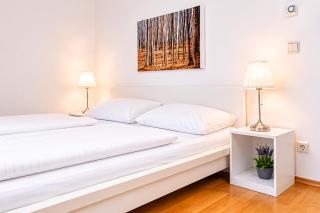 Comfortable Two Bedroom Apartment for Long Stays - 3