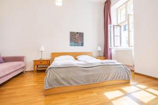 Comfortable Two Bedroom Apartment for Long Stays - 1