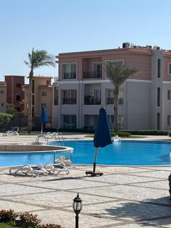 Modern Cozy Apartment in Sunny Village ,Prime Location, aqua park ,Pool Access - 6