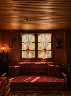 Traditional Wooden Apartment - 7