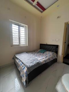 Royal Classic Home Stay - 2