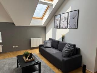 100qm, 2 BR, Schönbrunn, central, balcony - 6