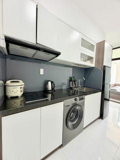 Căn hộ cao cấp 1 phòng ngủ gần cầu Rồng - 4