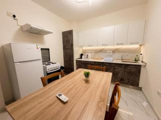 Bright & Spacious 3BR Apartment - C2 - 5