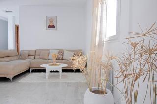 Charming 3-Bedroom Apartment in Historic Carthage, Tunisia - 4