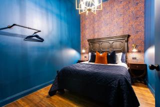 Hollyhock Suite 510 - 2