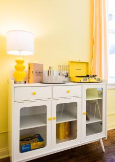 Hollyhock Suite 513 - 9