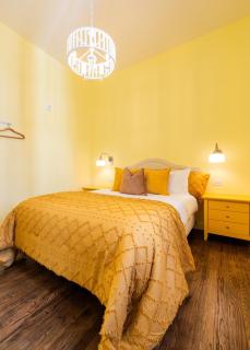 Hollyhock Suite 513 - 8