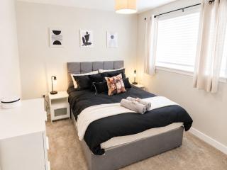 Charming 2 BDR near Edinburgh - Sleeps 6 - Free Parking - 2