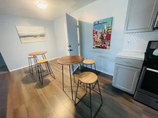 Stylish Getaway in Lake Isabella near Kern River - 2