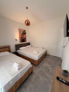 Rafael & Sofia Luxury Suites - 4