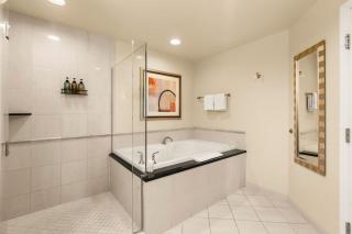 Signature Studio No Resort Fee - 8