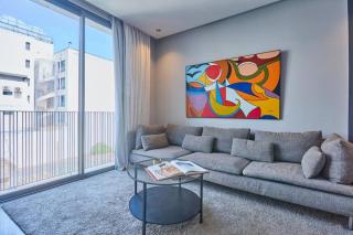 Design Modern Studio B Living C - 8