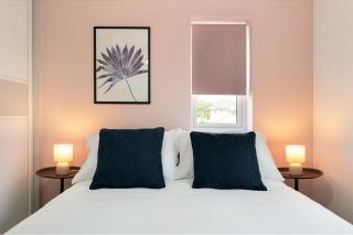 Modern 3BR Reading Home, EV Charger & Parking - 6